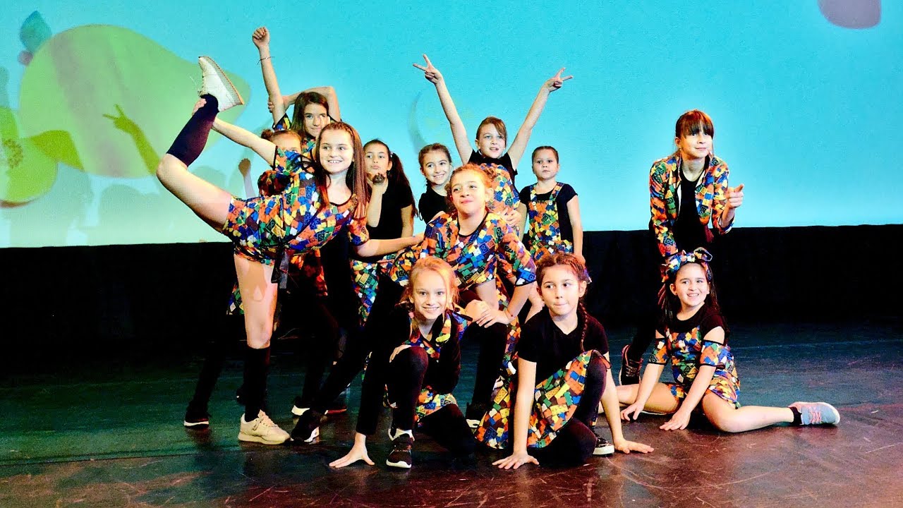 KIDS GROUP PERFORMANCE AT #ACADEMY360 XMAS CONCERT camera iphone 8 plus apk