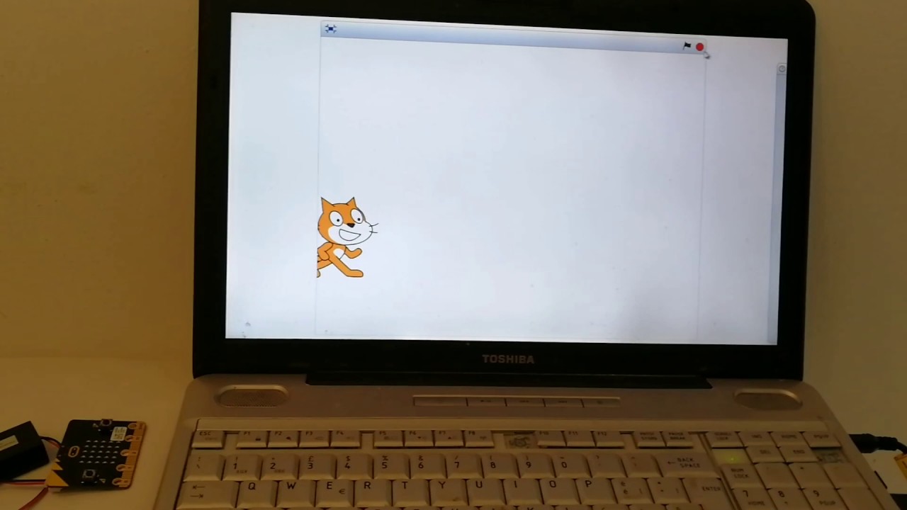 Scratch e micro:bit, un sismografo - YouTube