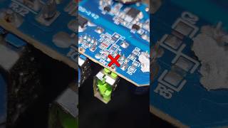 Broken Usb Port Remove Easley #shorts #trending #electronics #repair #pcb #usb #ytshorts