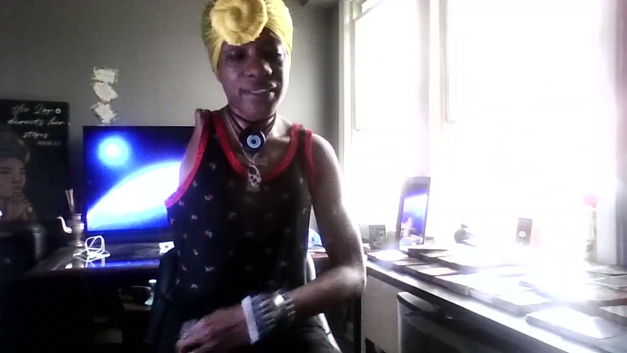 ТЕБЯ ПОСЛАЛЛИ, ЧТОБЫ СТАТЬ ИХ ВСЕМИ УБИЙЦАМИ.