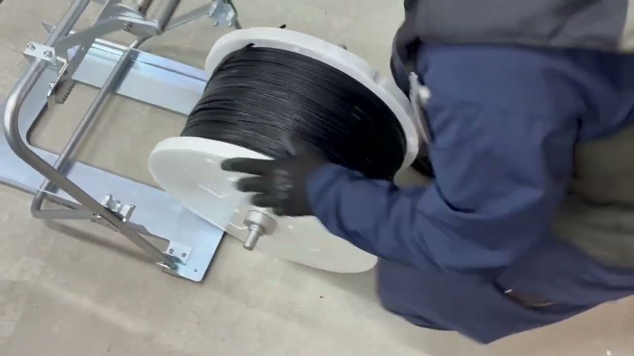 ブレーキ機能追加！パイプ椅子のようにスリムになってバケット荷台での