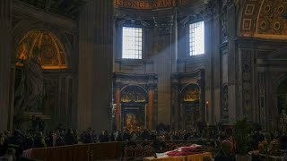 Le Vatican se prépare aux funérailles du pape émérite Benoît XVI