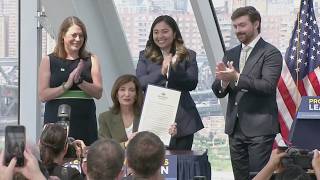 Gov. Hochul pauses environmental permits for 'hyper data centers'