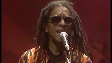 Big Audio Dynamite - E=mc2 (Live on Night Network 1987)