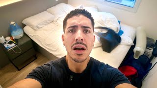 ASMR TOUR PELO MEU QUARTO BAGUNÇADO 