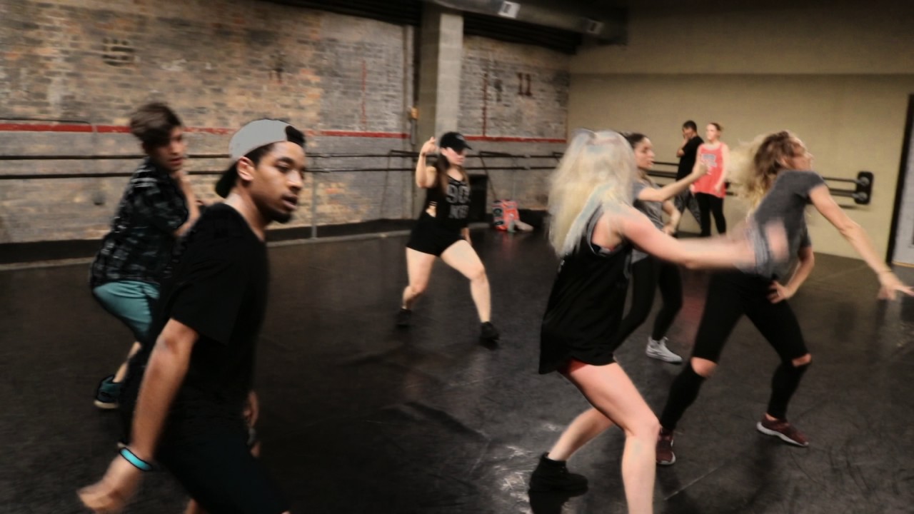 Cold maroon 5 - YouTube