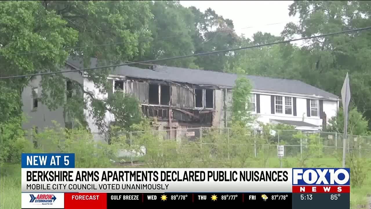 Mobile City Council declares several abandoned apartments a public nuisances