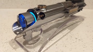 89sabers Graflex Proffie/Neopixel Install. Crait Luke Special!
