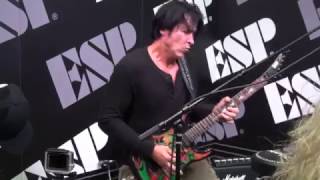 George Lynch Demo at ESP booth at NAMM 2017~PART 2 1/20/2017