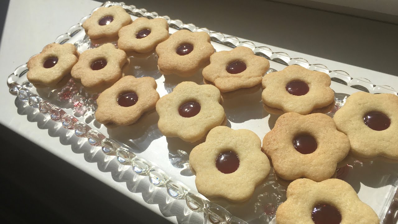 Bloem koekjes met jam