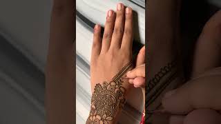 Mehndi Design Idea