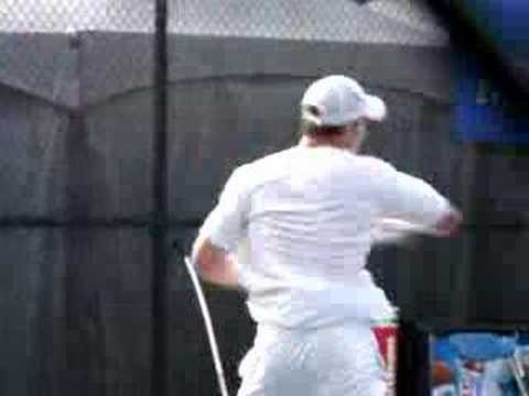 Andy Roddick practicing at the Legg Mason Tennis Classic 2007. Gets a bit angry and smashes a ball