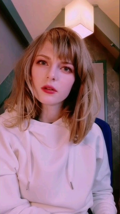 Ella Freya beautiful on short hair and a jumper skirt : r/EllaFreya