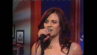 The Donnas - I Don&#39;t Wanna Know, Live 1/6/05 video