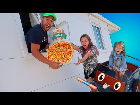 Ruby x Bonnie Pretend Play Pizza Drive Thru Fast Food Toy Shop