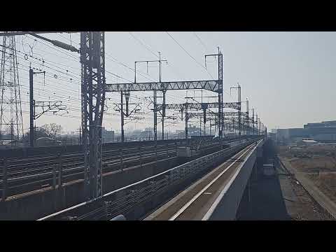 東北新幹線E5系　原市駅にて