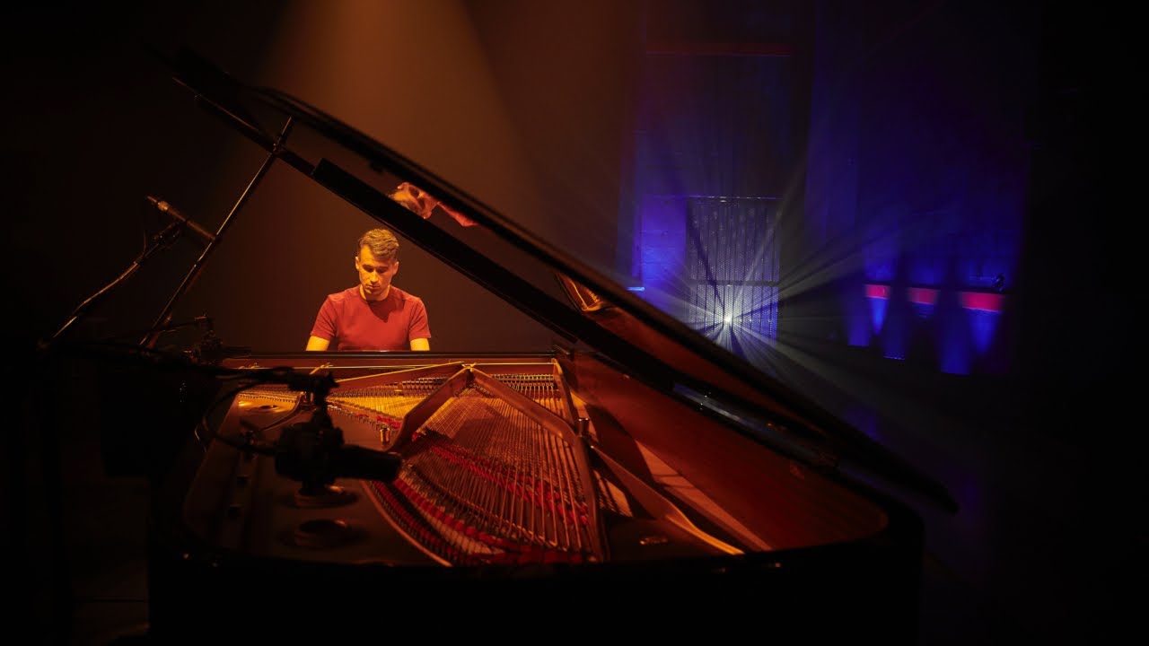 Anger is my ally⎮a hypnotic French waltz by Armel Dupas