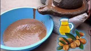 مراحل استخراج زيت الأركان في المنزل Stages of argan oil extraction at home