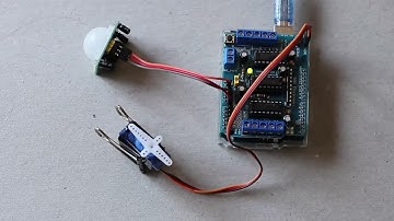 Servo with Motorshield and Sensors2