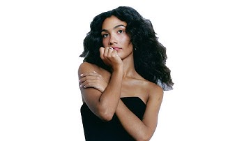 Thumbnail of Olivia Dean - So Easy To Fall In Love (Visualizer)