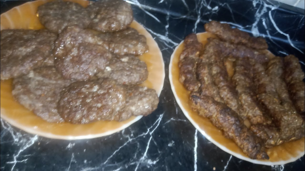 بكيلو لحم مفروم عملت برجر وكفته من غير زيت كتير وطاسه وطعمها حلو اوي