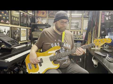 Tommy James & the Shondells - Crystal Blue Persuasion Bass Cover