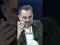 مكرم رباح يطرح تساؤلات جريئة أين الكرامة والناس في المدارس 