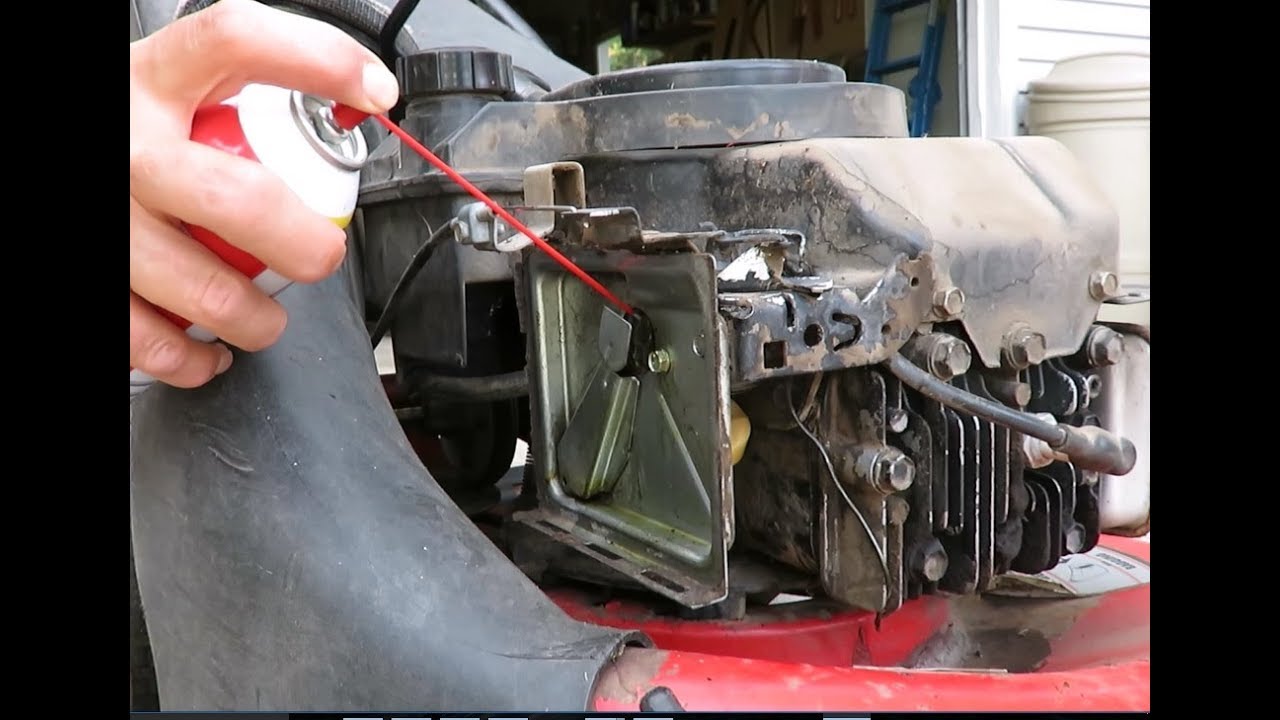 How to Clean a Lawn Mower Carburetor 