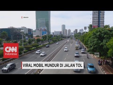 Viral Mobil Mundur di Jalan Tol