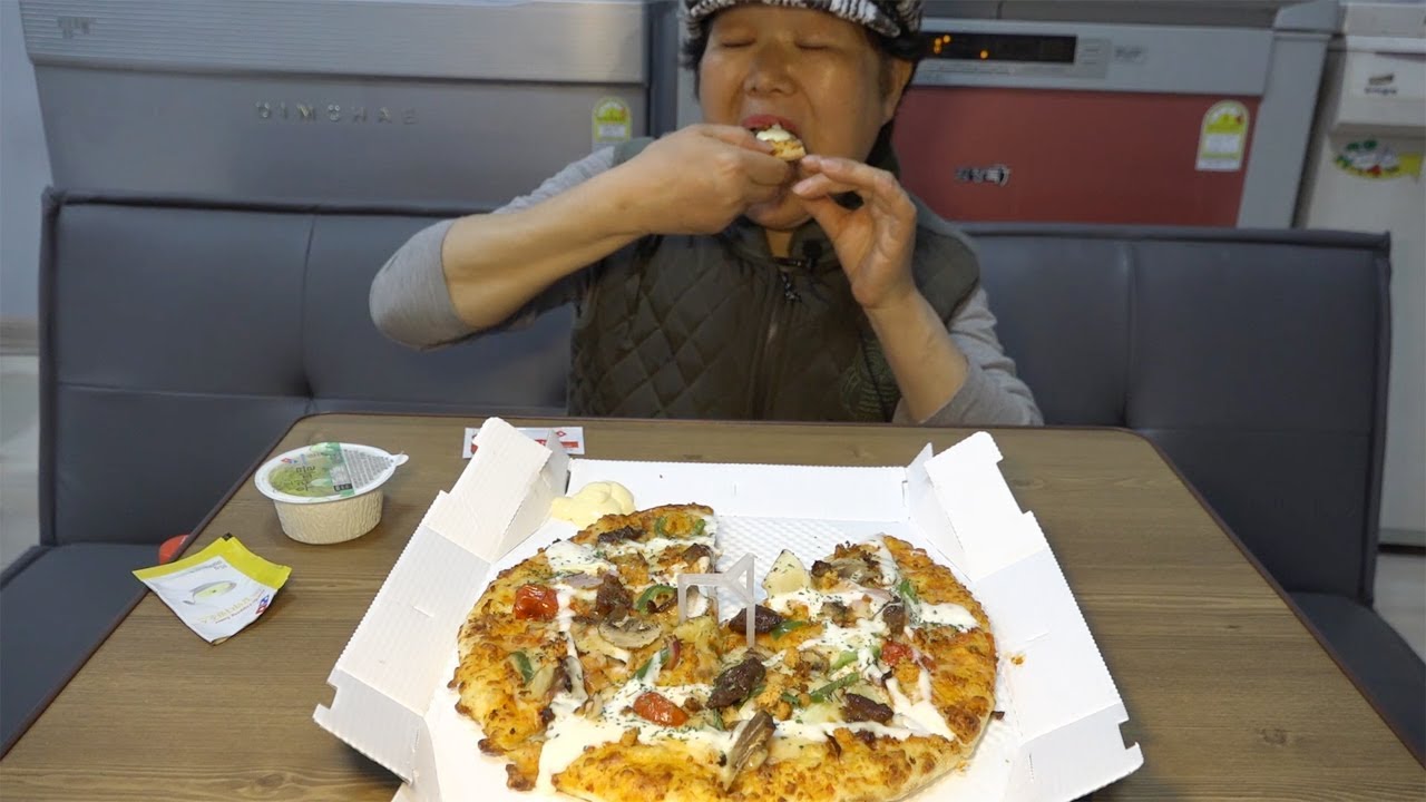 어머니가 먹고 싶어하시던 [[피자(Pizza)]] 먹방!! - Mukbang eating show