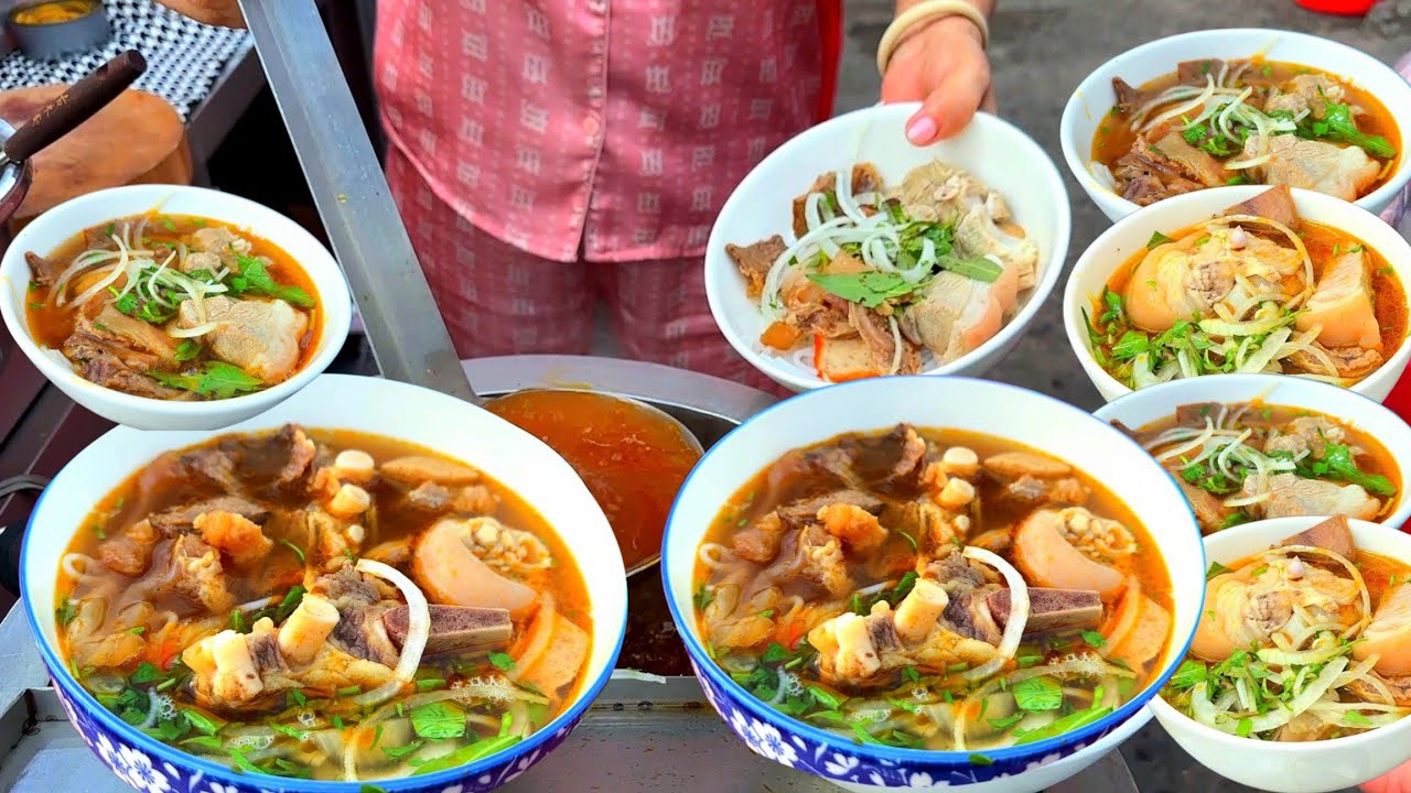 Zon. Kind man who sells chickens at the market and makes cakes for poor children, Vàng Hoa