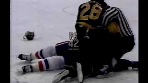 Dan Frawley(pit) vs  Greg Gilbert(nyi) 2/1/1986