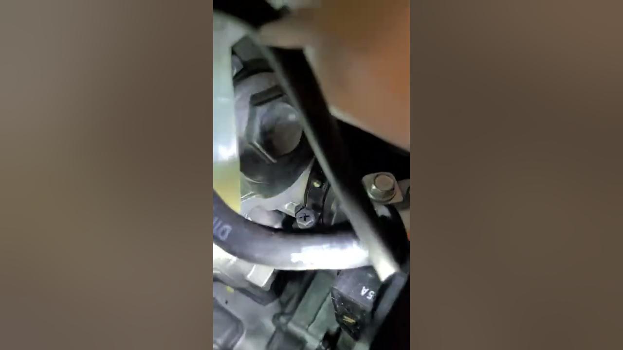 2022 Honda Rancher 420 oil leak around intake valve YouTube