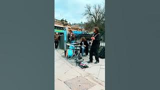 Download lagu “Burnin” live in Edinburgh 🏴