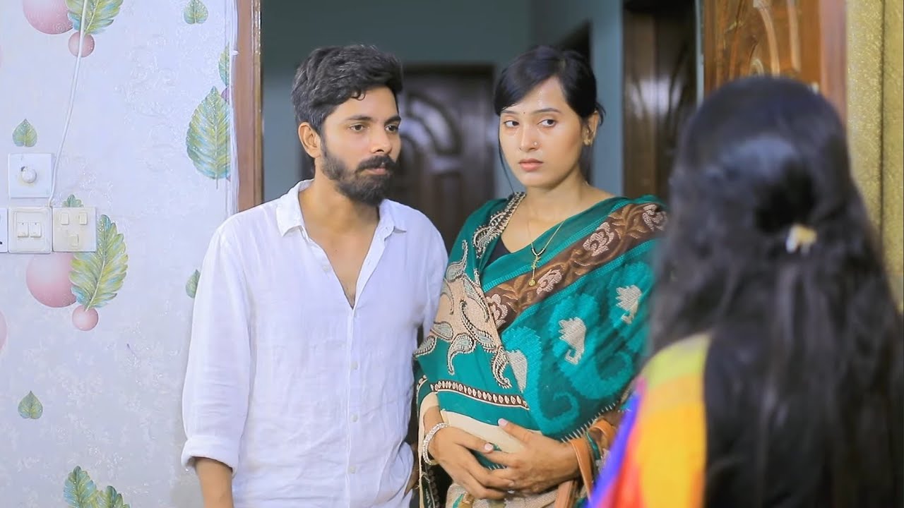 গর্ভবতী প্রাক্তনকে নিয়ে স্ত্রীর সামনে হাতেনাতে ধরা খেলো স্বামী!