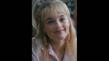 Sing along if you find them attractive! #strangerthings #elevenhopper #joycebyers #robinbuckley #fyp