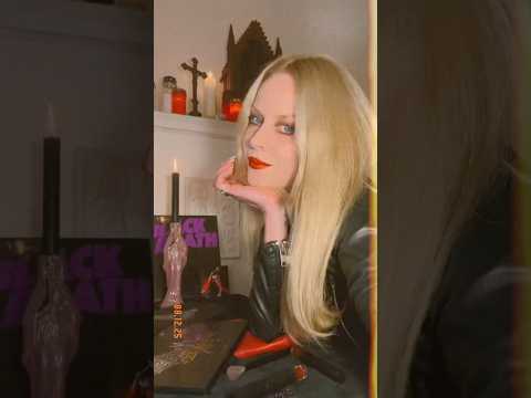 NUCLEAR BLAST RECORDS - Lucifer x Jolie Beauty (SHORTS)