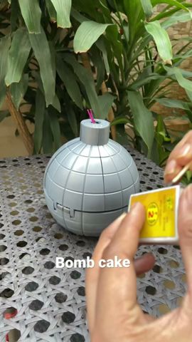 Bomb cake | Surprise cake | Fondant Cakes #shorts