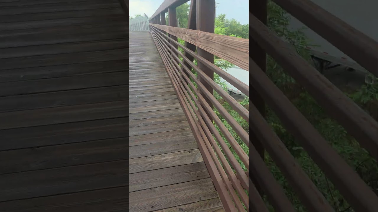 walk to Winona p1- crossing over