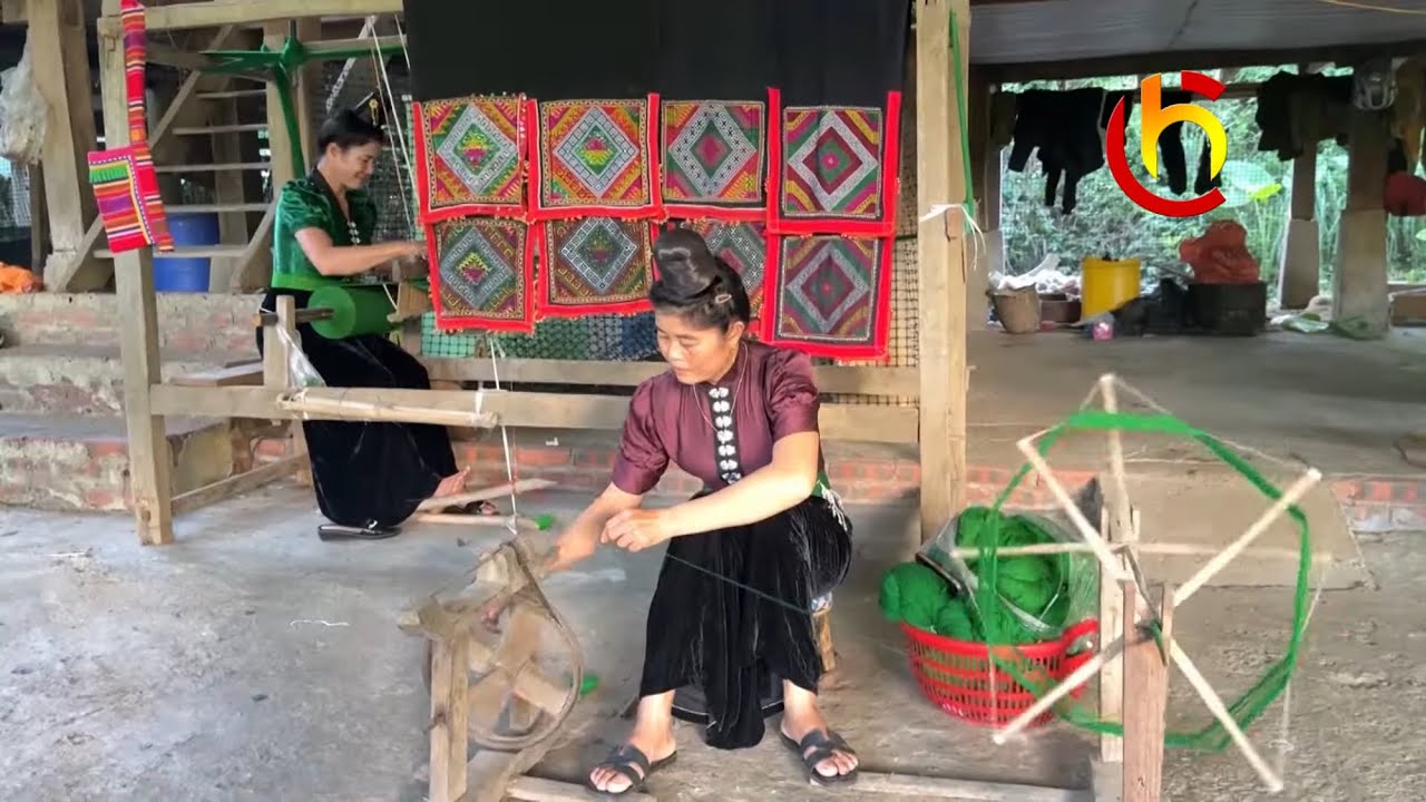QUAM TÔ TRUYỀN THANH: LIỆNG LỤK BÁU LIỆNG TỌNG- LIỆNG NỌNG BÁU LIỆNG CHAỪ- KHẮP TAY: CÔNG ƠN SAY.