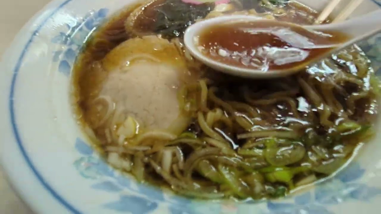 札幌市白石区北郷「特一竜」懐かし醤油ラーメン