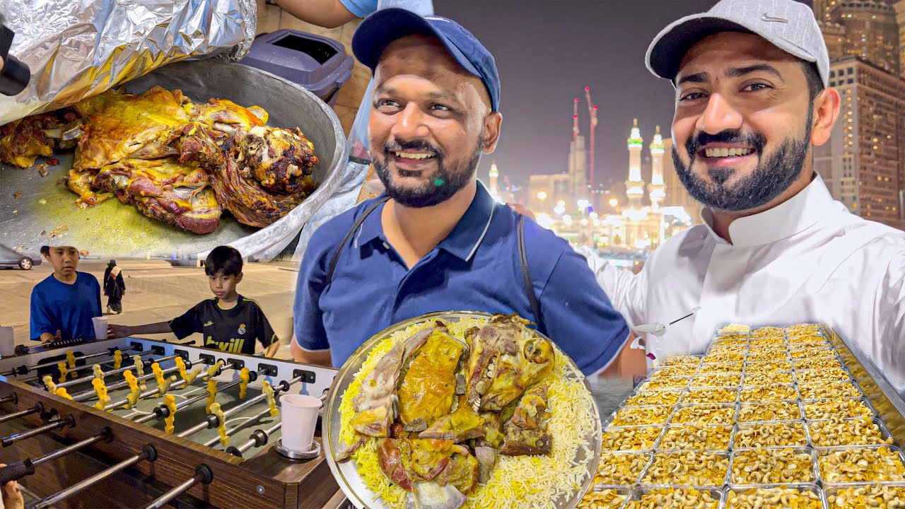 ⁣Makkah Vlog, See What Happened when I Asked Zai Bhai to Try Arab Traditional Food @Street Food PK