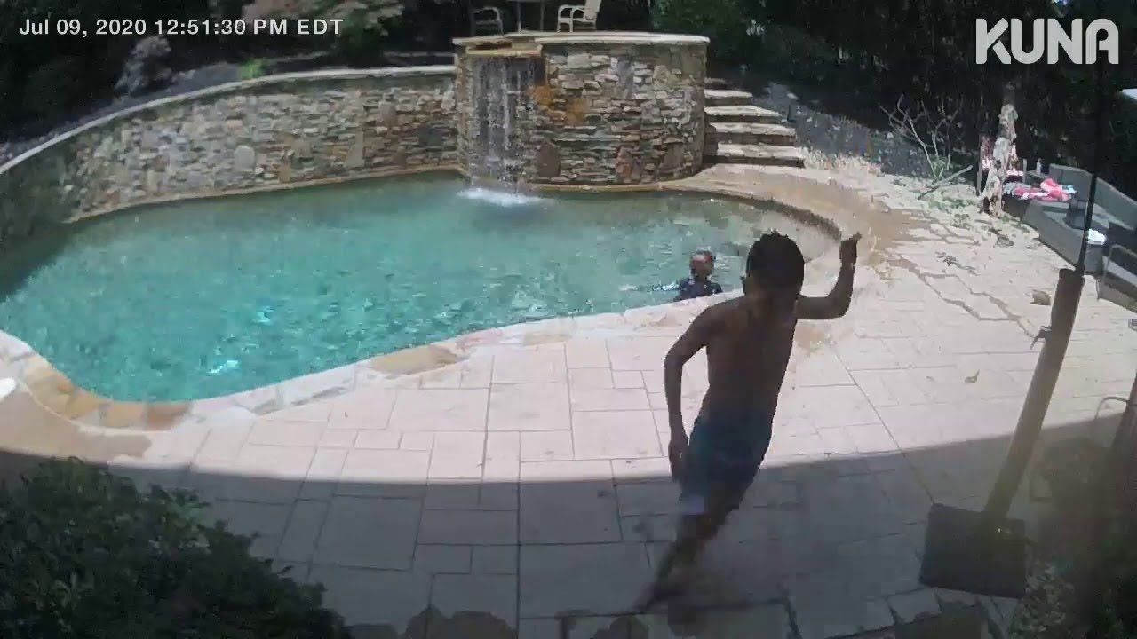 Quick Footed Mother Escapes Falling Tree || ViralHog