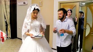Чеченские обряды на свадьбе. Заплати Невесте Чтобы Она Начала Говорить. Смотреть до конца!