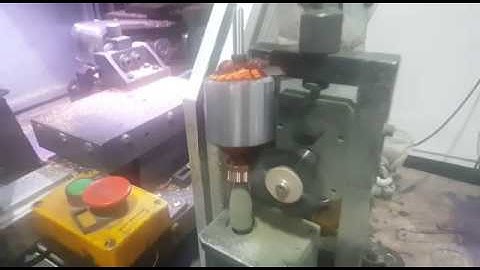 Commutator Turning Machine
