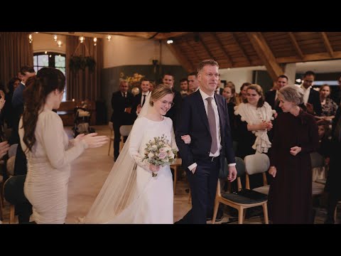 Trouwfilm Renske & Martijn | Een Liefdevolle Trouwdag Ondanks de Regen 🌧️💕