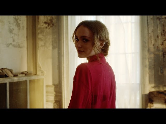 N°5 L'EAU, the Announcement Film with Lily-Rose Depp — CHANEL Fragrance 