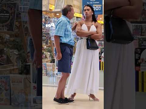 ПЕРЕД ТРАНСОМ-БОССОМ ПРОГИБАЕТСЯ ДЕДОК ))) ПАТТАЙЯ ! LADYBOY !