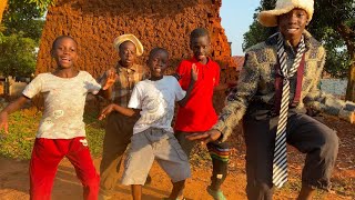 Trench Kids primer Aviso Dance  Maria Becerra Ivy Queen