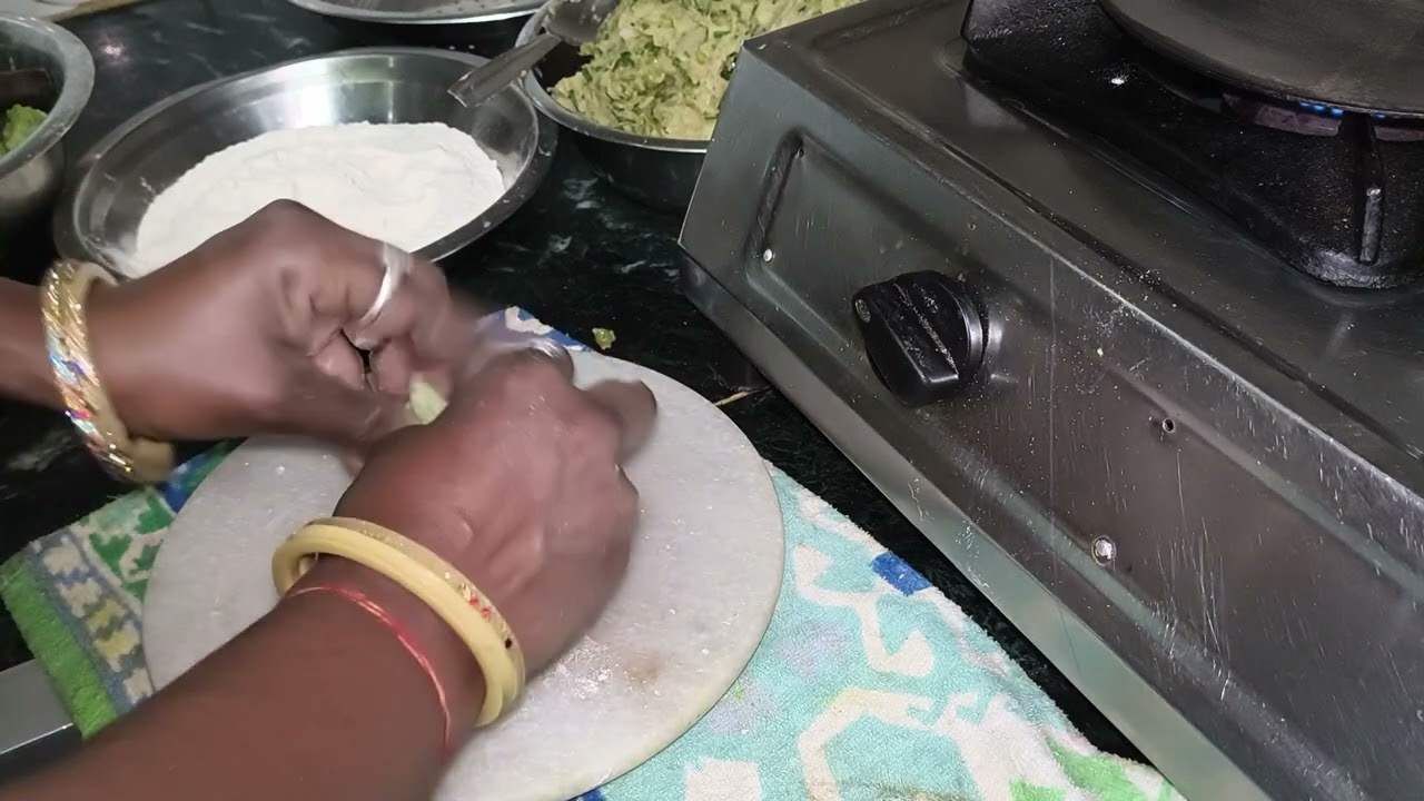  Mix filled paraathe🥰#youtube #newvideo #likecommentshare #newrecpie #ytshorts #youtubeshorts #fypシ 